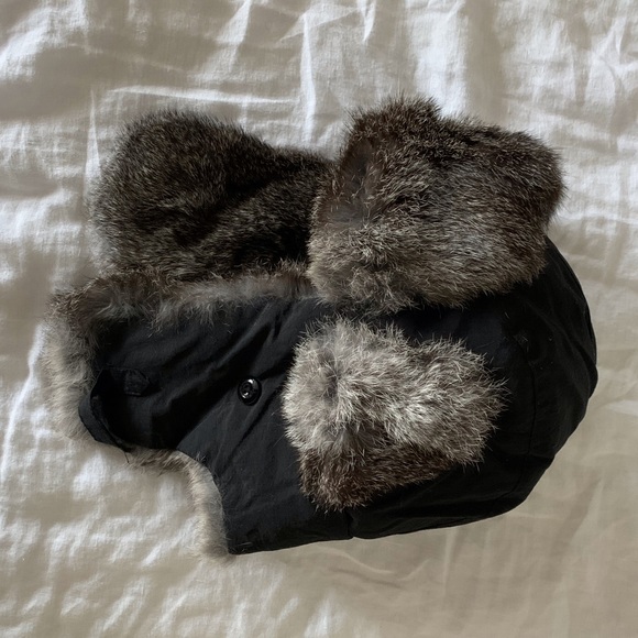 Ladies cozy fur lumberjack toque. - Picture 2 of 4